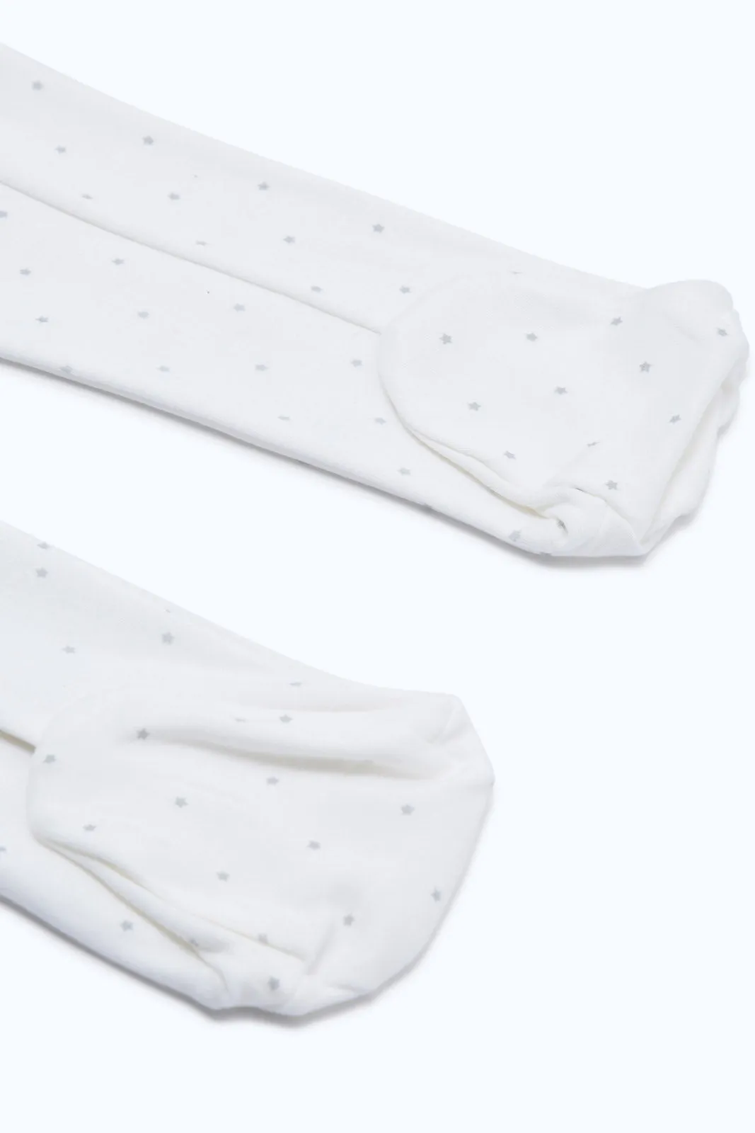 Babies White Embroidered Sleepsuit With Beanie (2 Piece)
