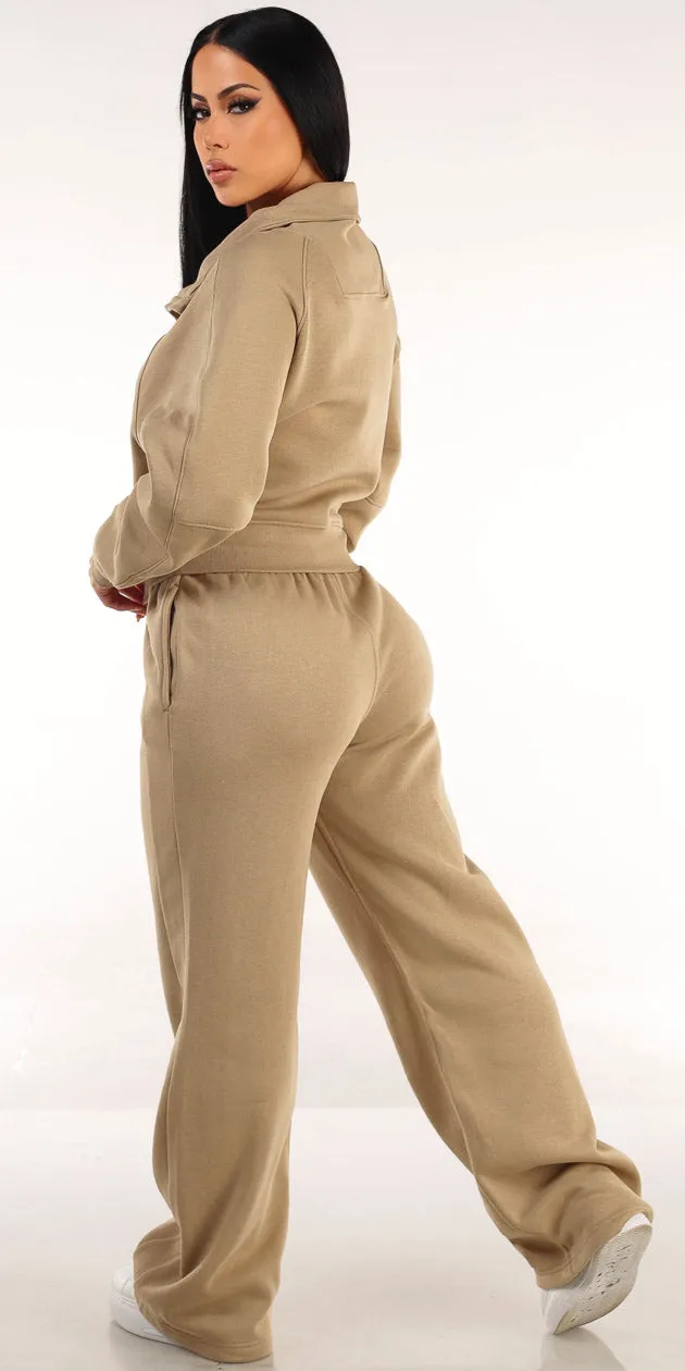 Khaki Fleece Sweatpants Outfit